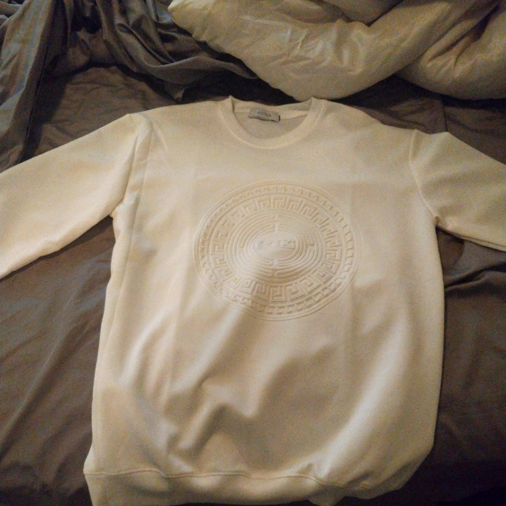 White poofed logo sweater